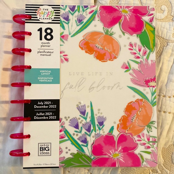 New Happy Planner 2021-2022 Full Bloom Classic Planner - Picture 1 of 3